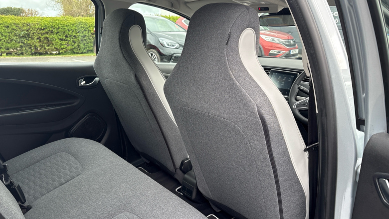 Renault Zoe 100kW S Edition R135 50kWh Rapid Charge 5dr Auto Electric Hatchback